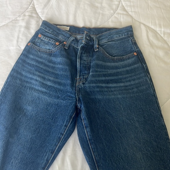 Levis 501 - Picture 3 of 5